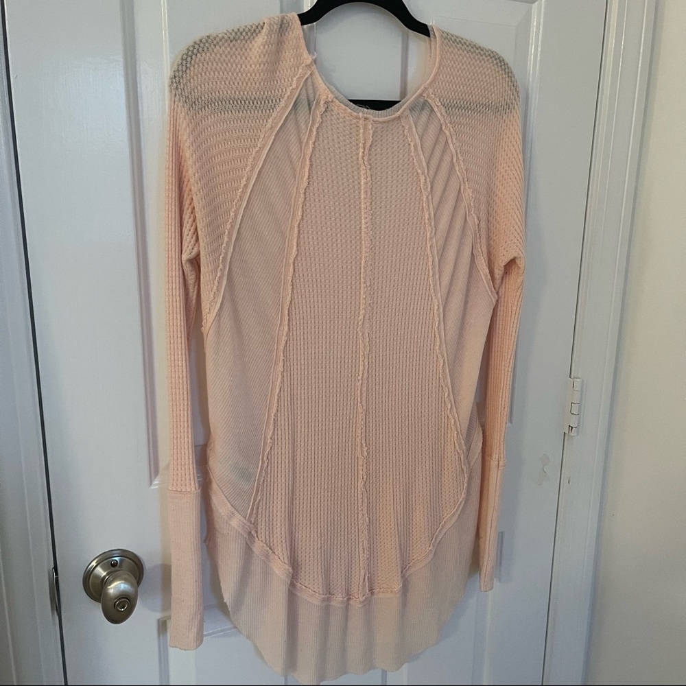 🎉HOST PICK🎉 NWOT Free People pink Drippy long sleeve waffle print shirt - Picture 5 of 8